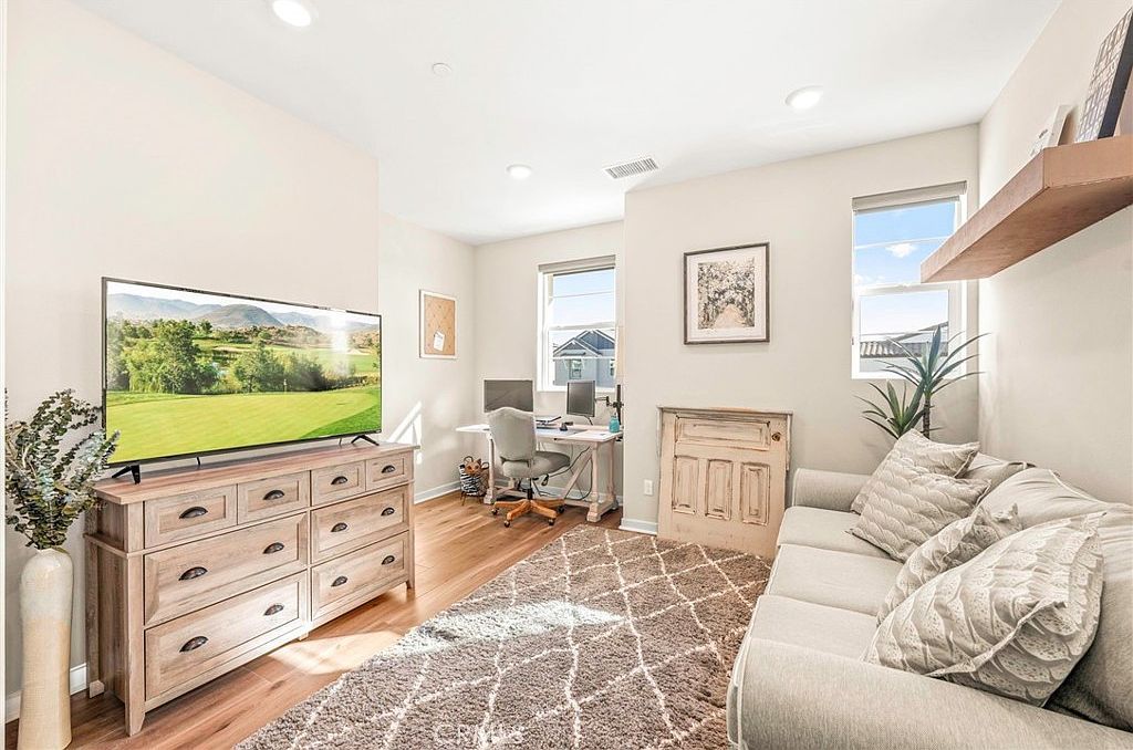 1281 Roots Way Mission Viejo, CA 92694 - Thumbnail 4