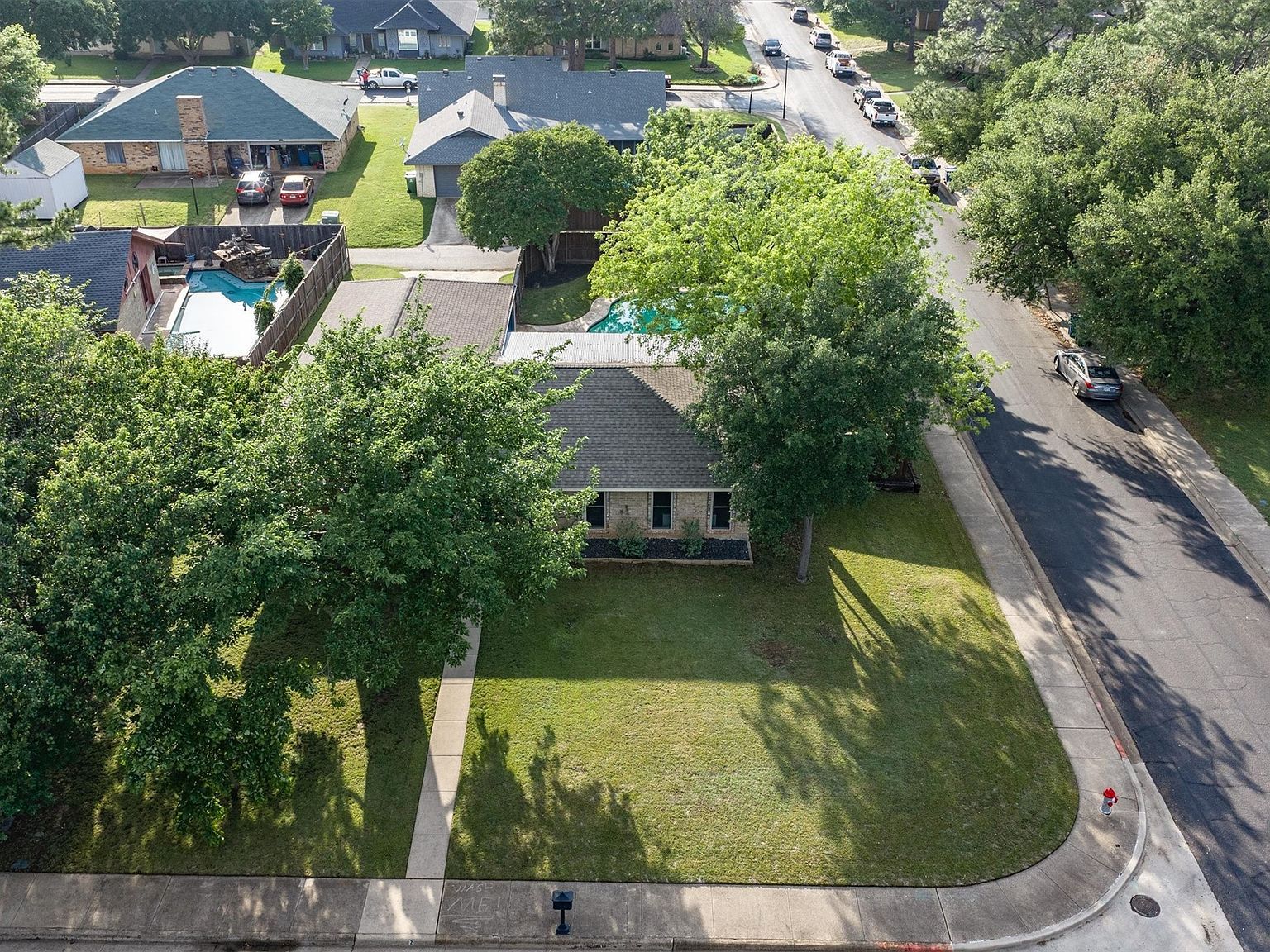 2 Whispering Cir Hickory Creek, TX 75065 - Thumbnail 4