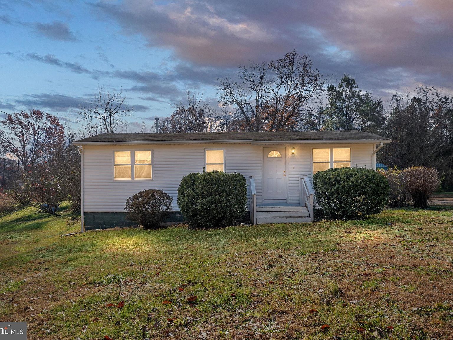 2627 Rose Mount Rd Hustle, VA 22476 - Thumbnail 4