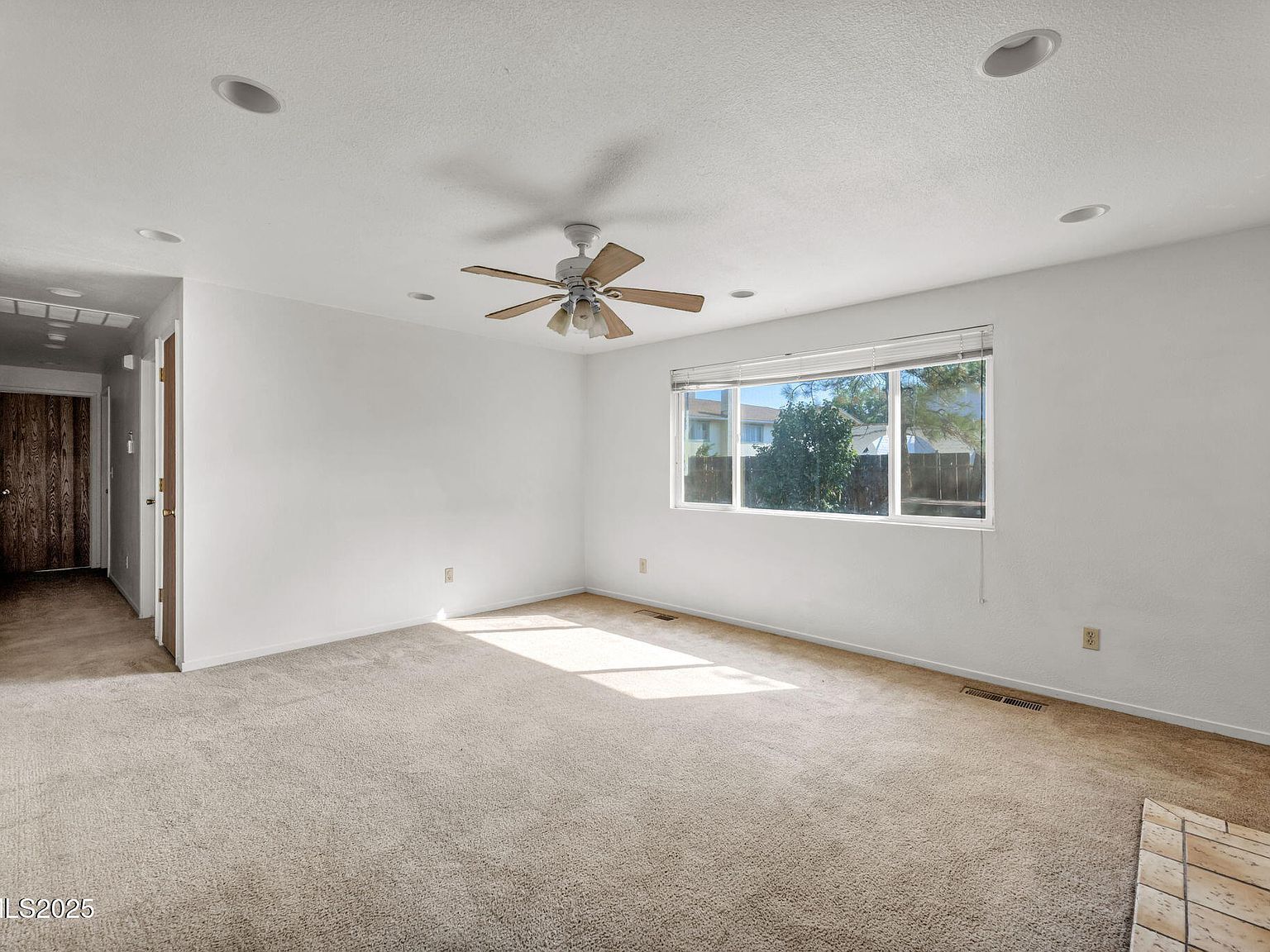 1329 Stanford Dr Carson City, NV 89701 - Thumbnail 4