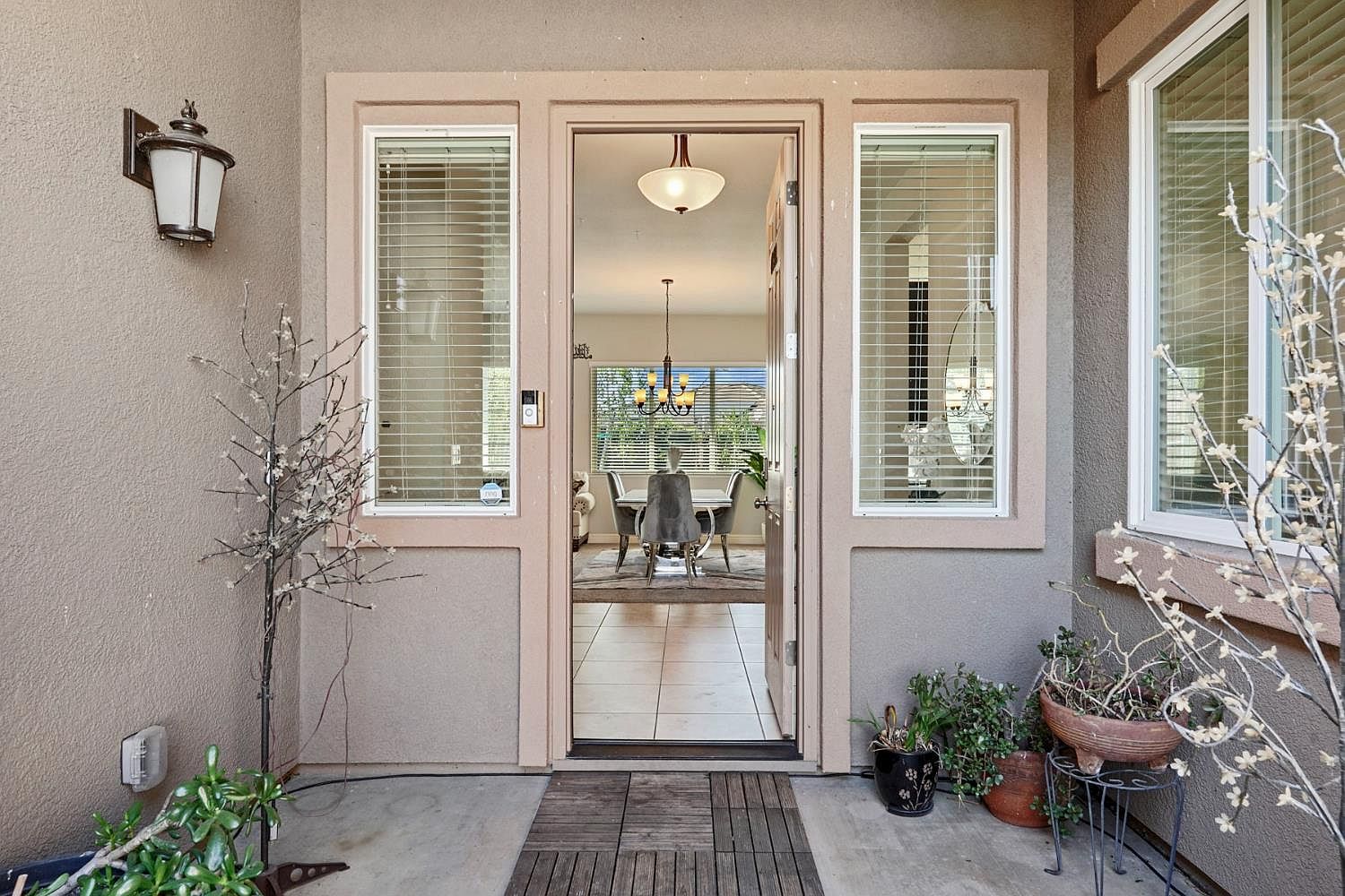 1093 Di Maggio Way Galt, CA 95632 - Thumbnail 4