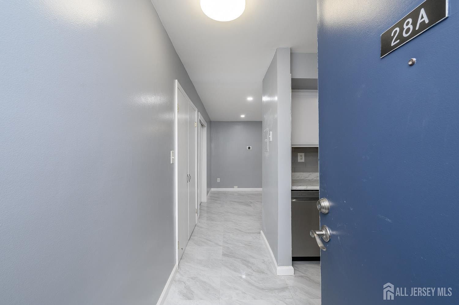 28 Powderhorn Ct #A Woodbridge, NJ 07095 - Thumbnail 4