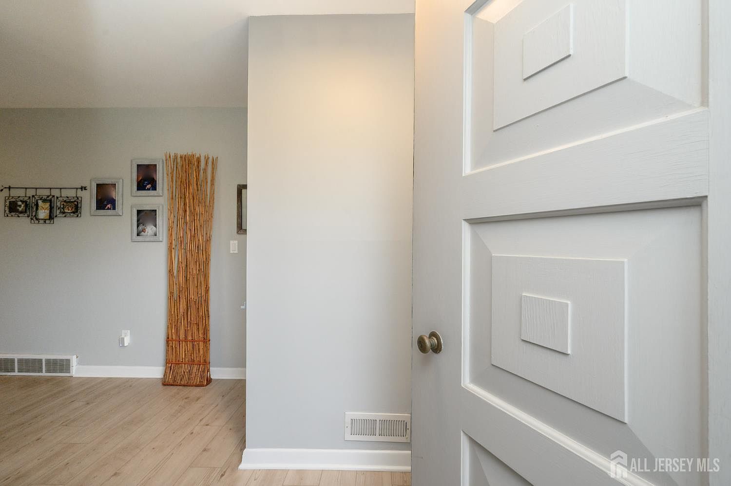 12 Davison Rd East Windsor, NJ 08520 - Thumbnail 4