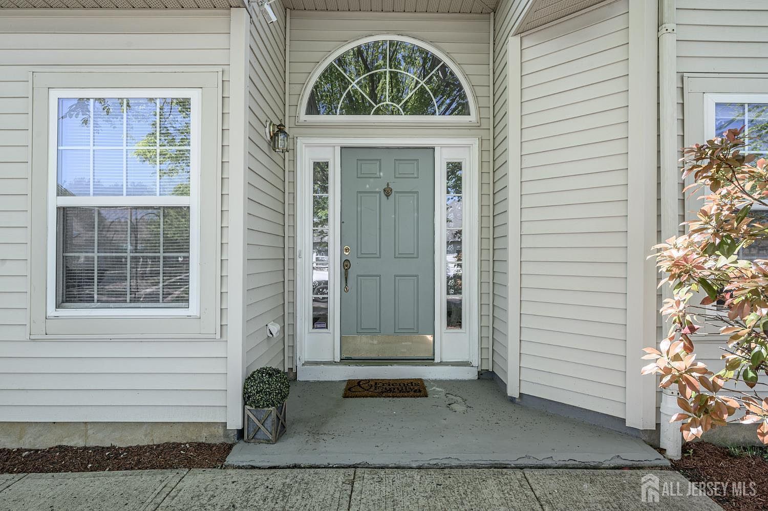 70 Vineyard Ct Monroe Township, NJ 08831 - Thumbnail 4