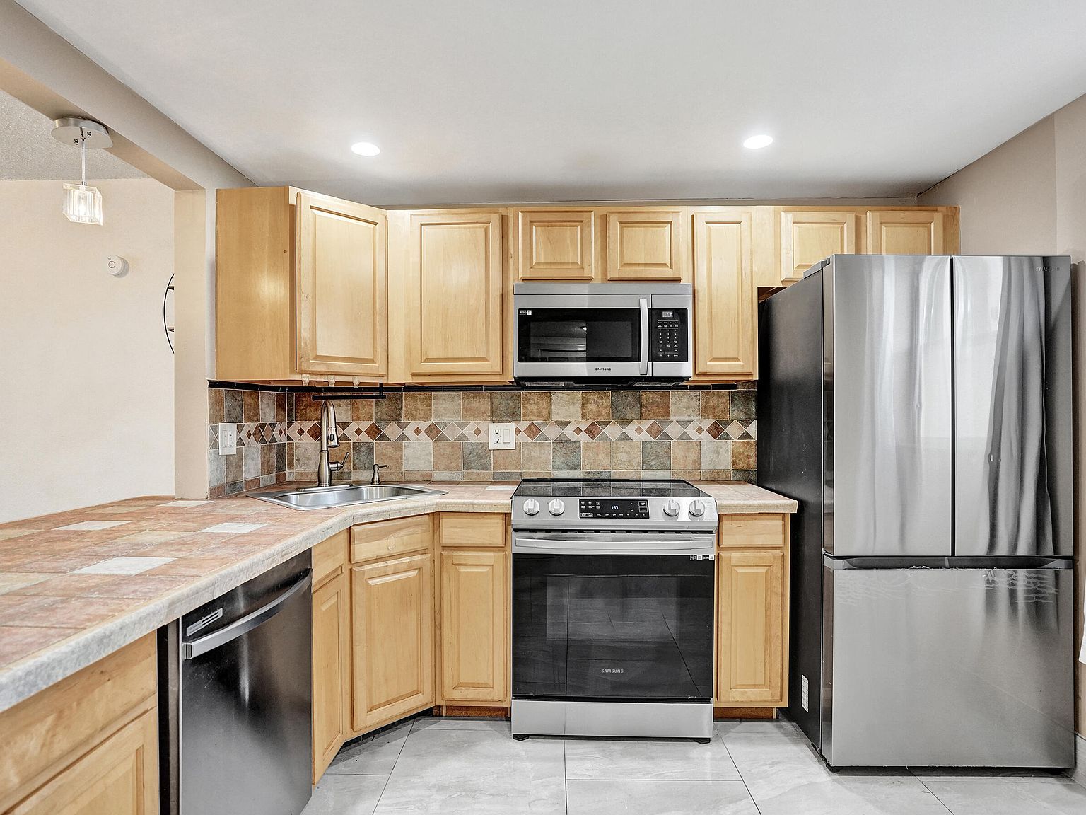 8301 Sands Point Blvd APT S102 Fort Lauderdale, FL 33321 - Thumbnail 4