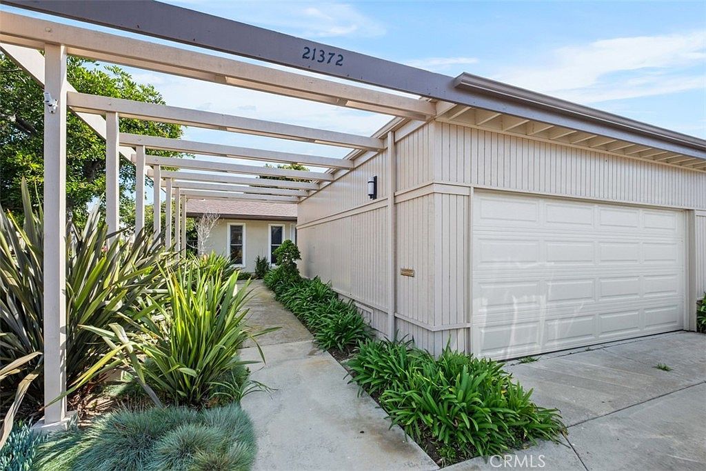 21372 Green Cove Cir Huntington Beach, CA 92646 - Thumbnail 4