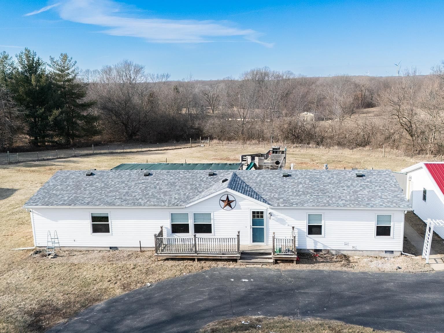 5001 Tunbridge Hill Rd Clinton, IL 61727 - Thumbnail 4