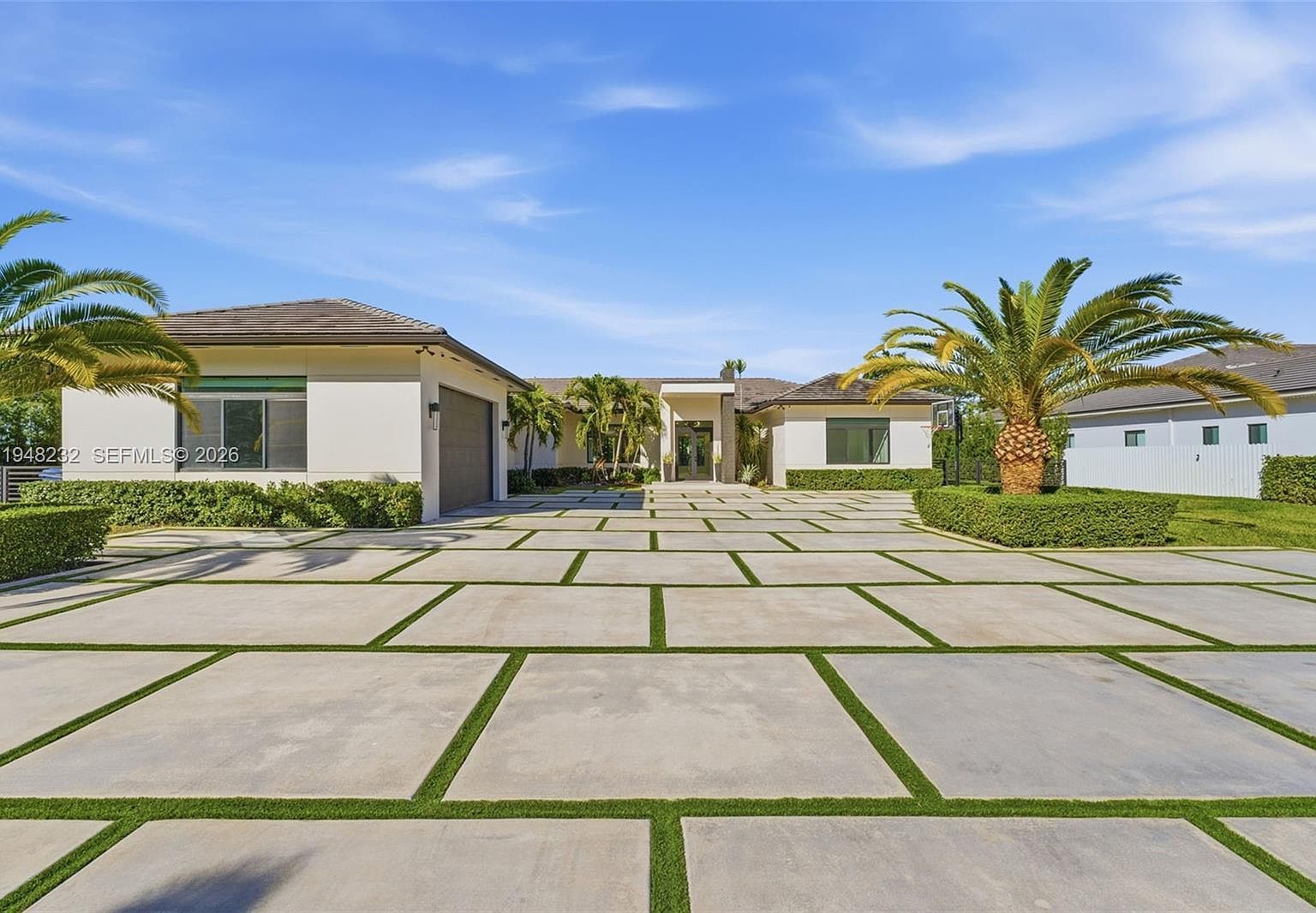 10005 SW 66th St Miami, FL 33173 - Thumbnail 4