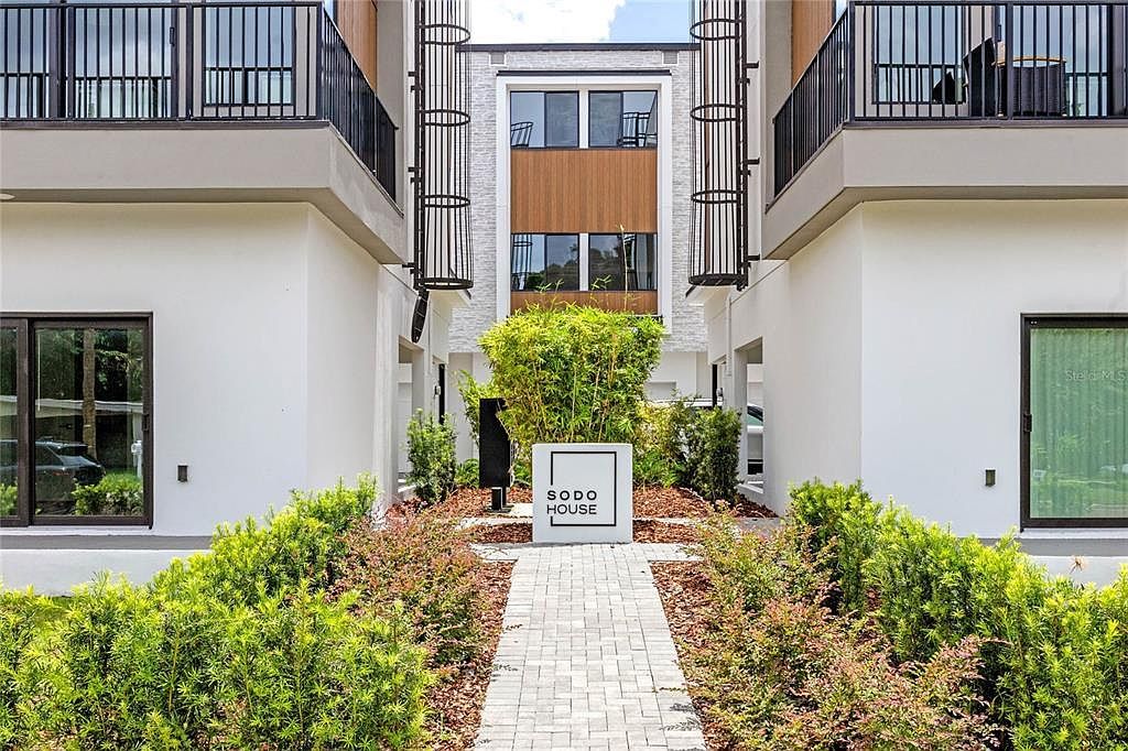 52 W Harding St UNIT A Orlando, FL 32806 - Thumbnail 4