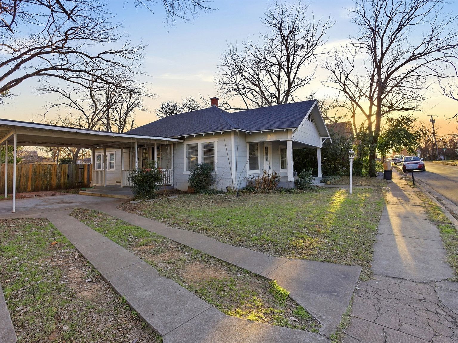 405 College St Cleburne, TX 76033 - Thumbnail 4