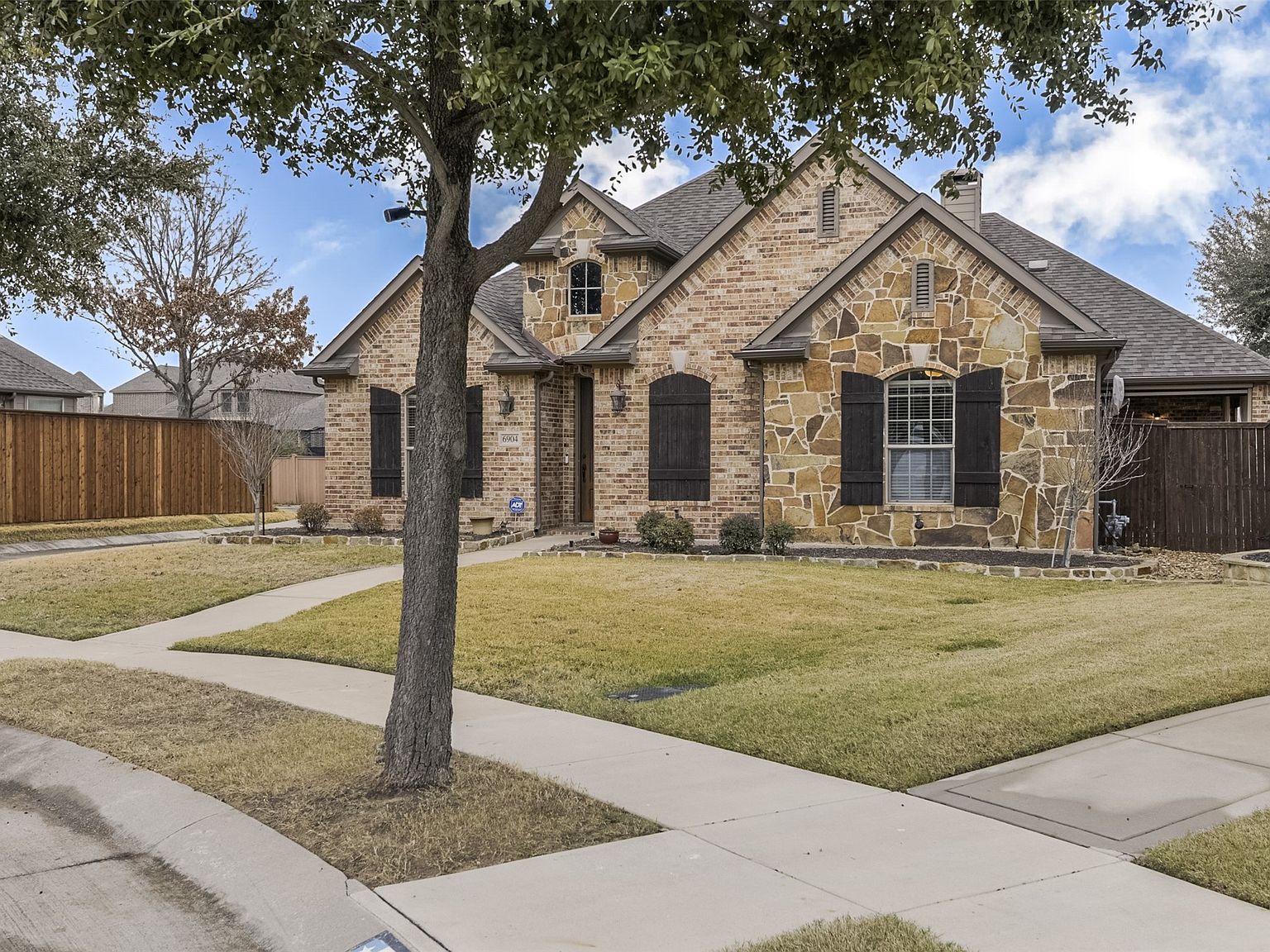 6904 Finch Dr North Richland Hills, TX 76182 - Thumbnail 4