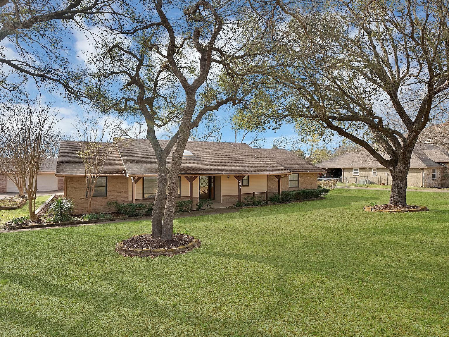 405 Shadowwood Trl Red Oak, TX 75154 - Thumbnail 4