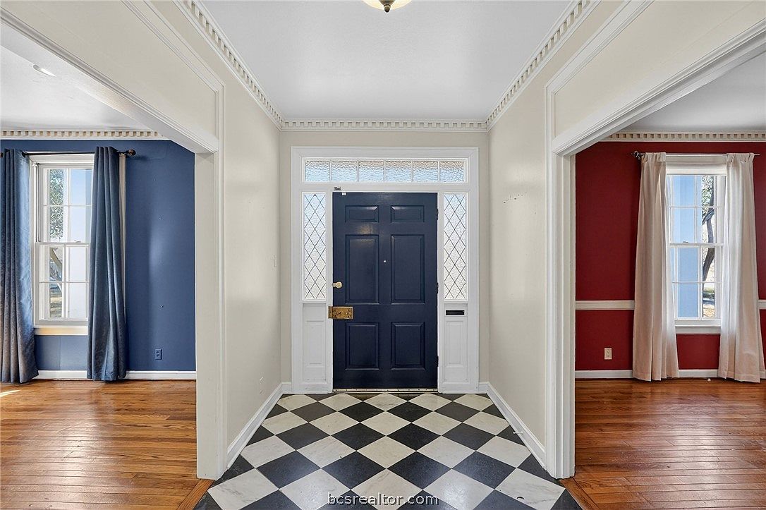 607 S Haswell Dr Bryan, TX 77803 - Thumbnail 4