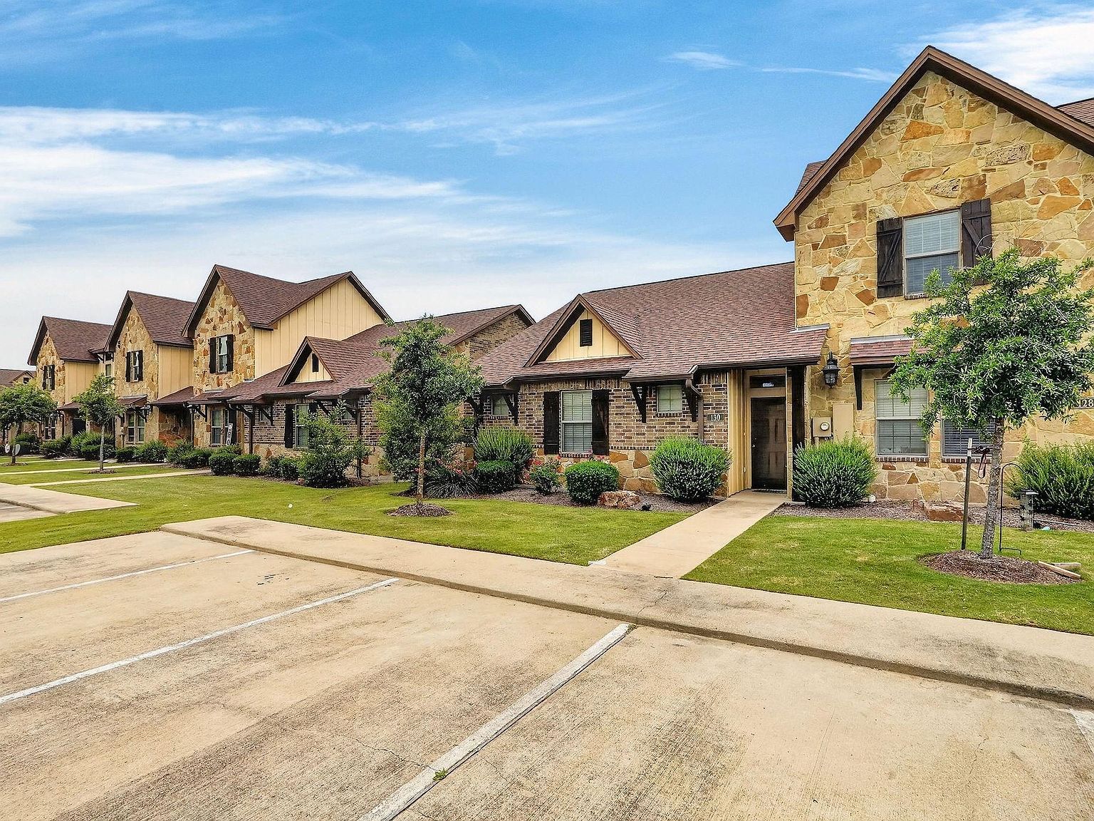 130 Armored Ave College Station, TX 77845 - Thumbnail 4