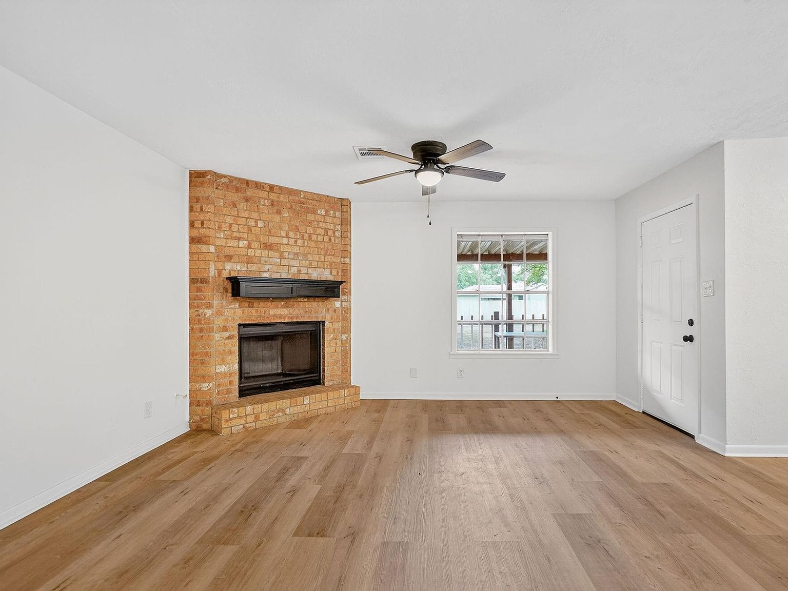 4502 Old Hearne Rd Bryan, TX 77803 - Thumbnail 4