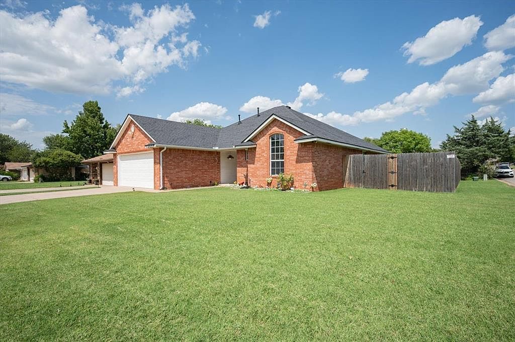 12400 Fox Run Dr Oklahoma City, OK 73162 - Thumbnail 4