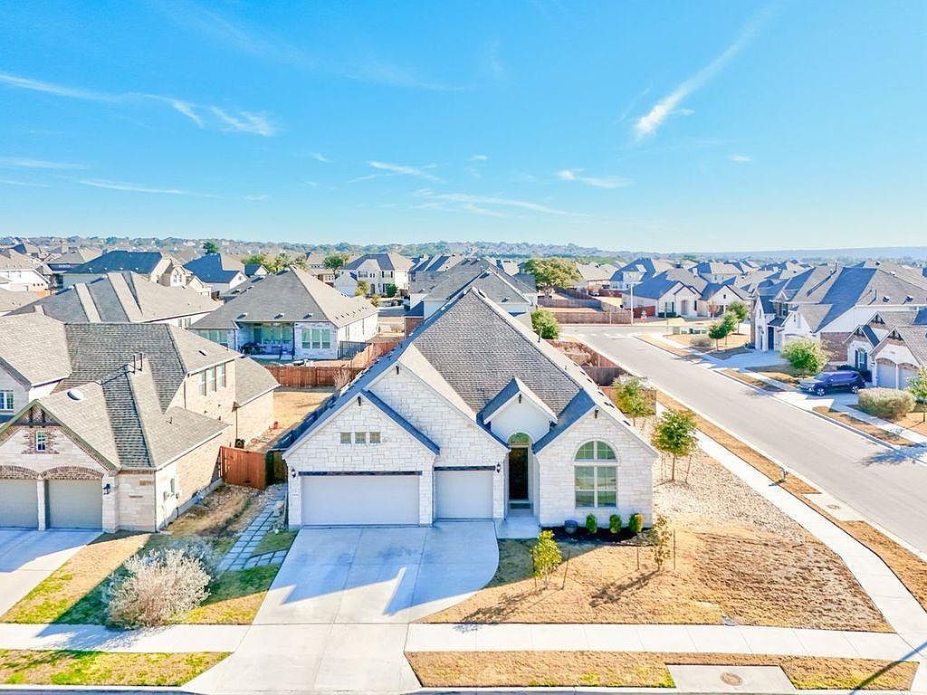 2304 Pack Iron Pass Leander, TX 78641 - Thumbnail 4