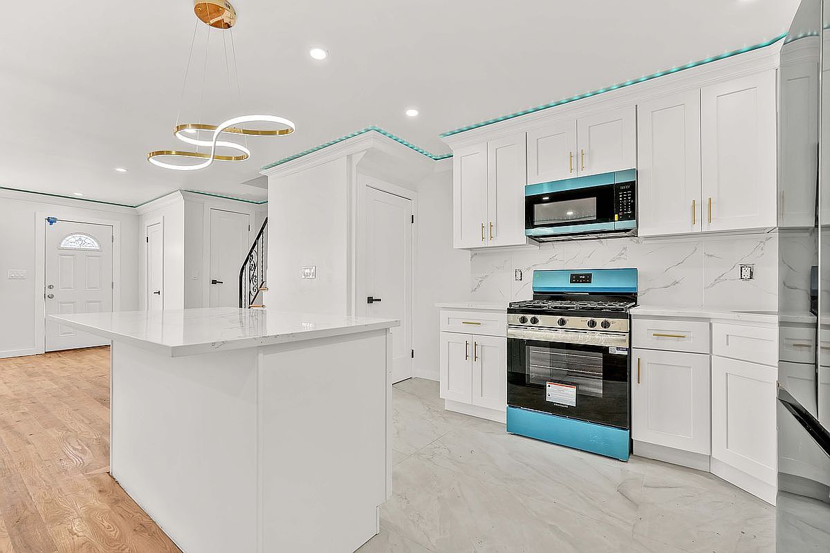 780 Hendrix St #2FAM Brooklyn, NY 11207 - Thumbnail 4