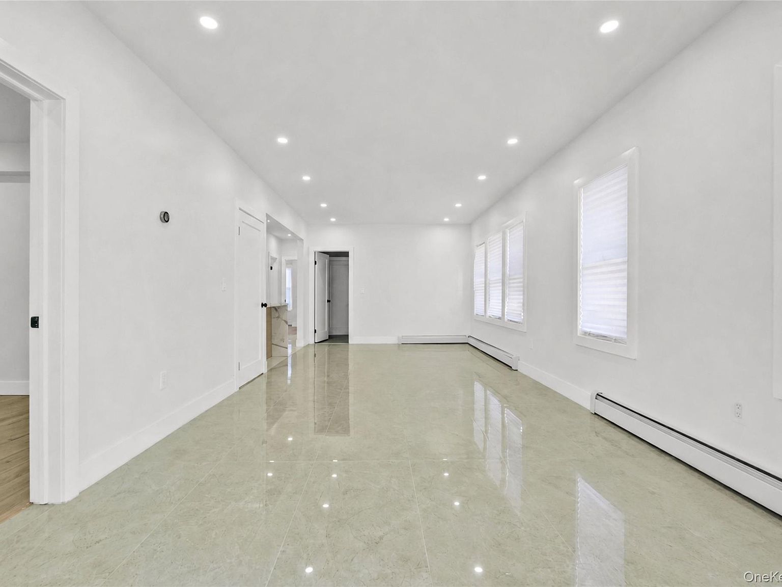 8543 150th St Jamaica, NY 11435 - Thumbnail 4