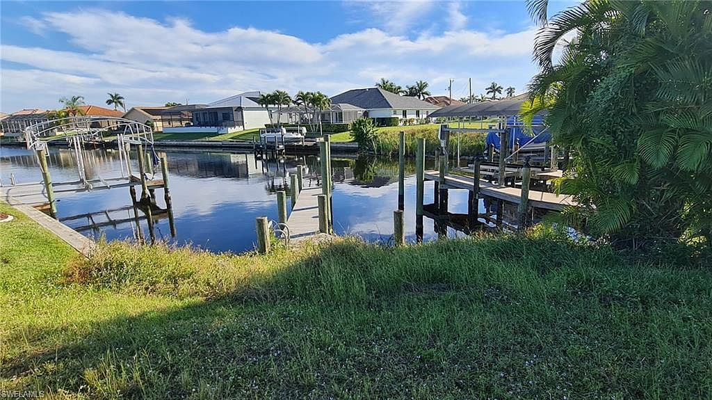 3803 Surfside Blvd Cape Coral, FL 33914 - Thumbnail 4