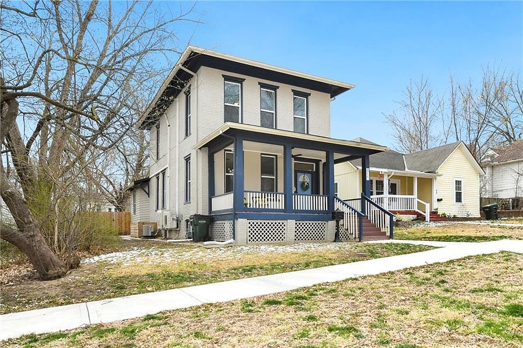 415 Elm St Leavenworth, KS 66048 - Thumbnail 4