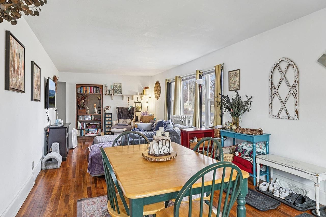 593 Academy Dr Edgerton, WI 53534 - Thumbnail 4