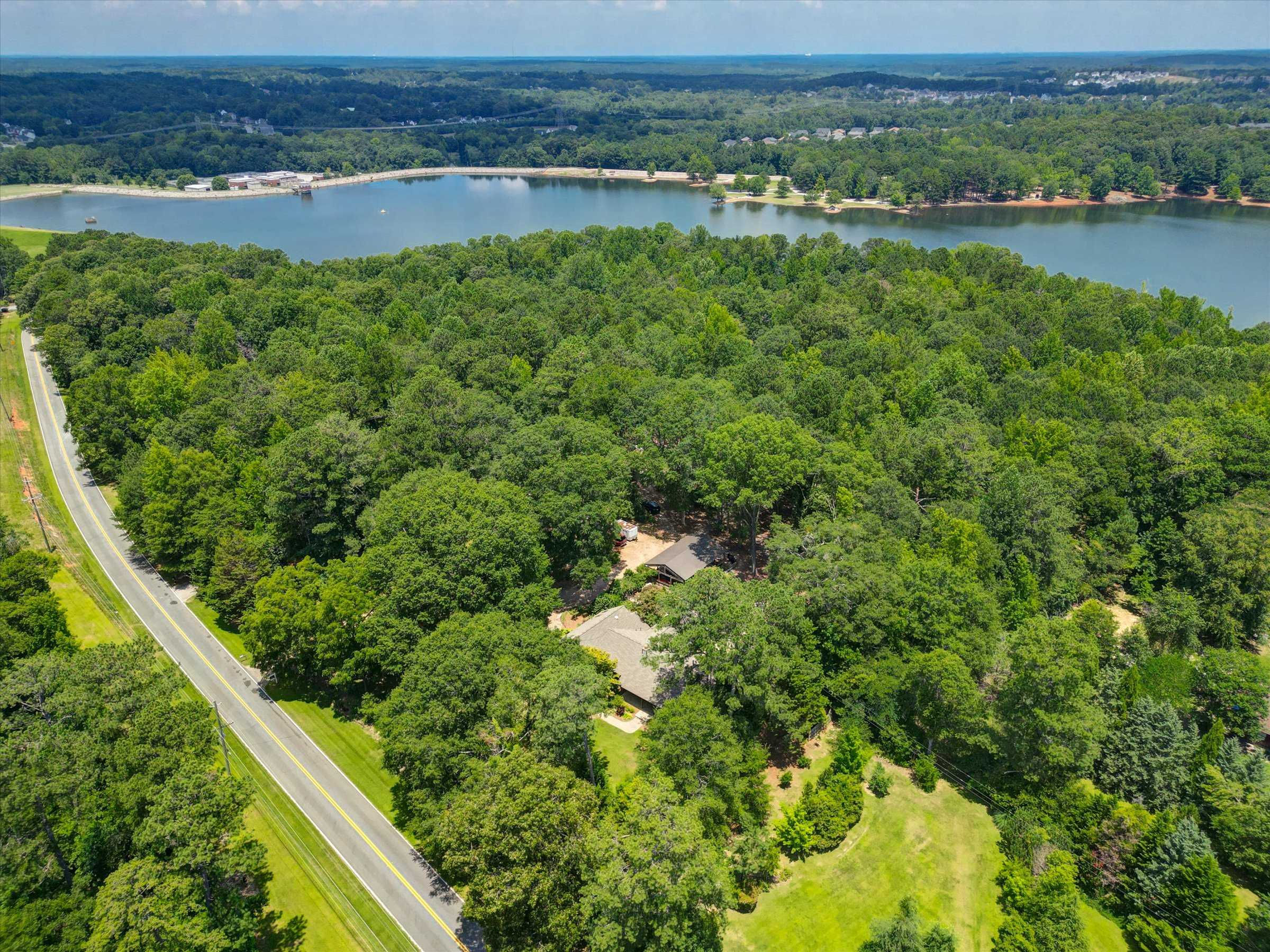 424 Hampton Rd, Hampton, GA, USA, 30228  | Single Family