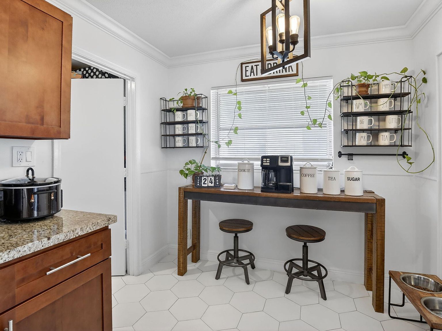 5710 NW 70th Ter Tamarac, FL 33321 - Thumbnail 4