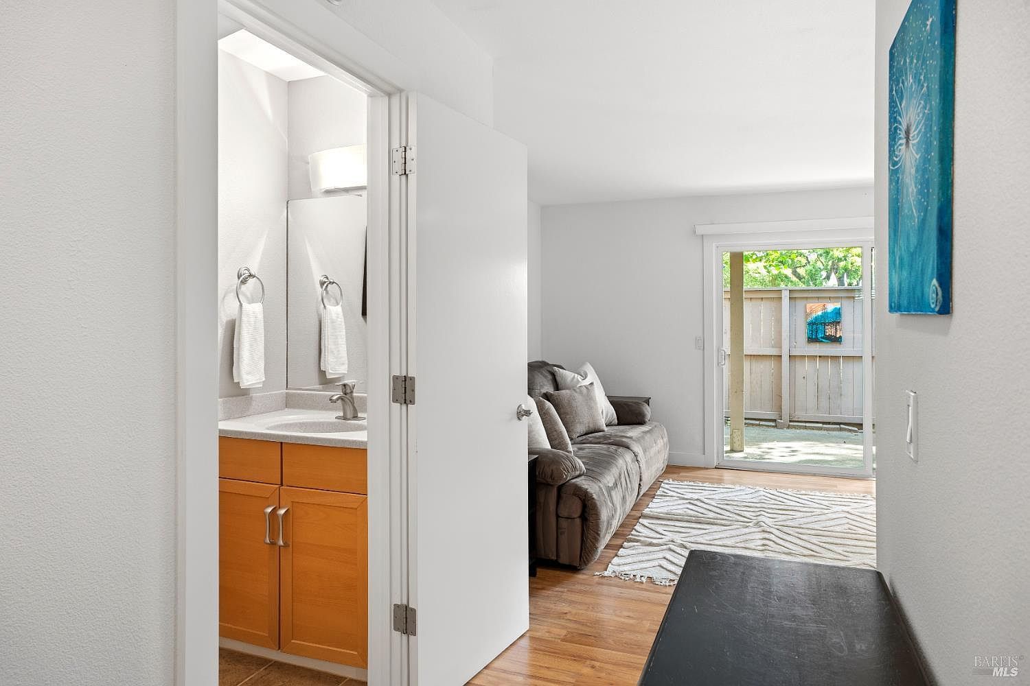 215 Stony Point Rd APT E Santa Rosa, CA 95401 - Thumbnail 4