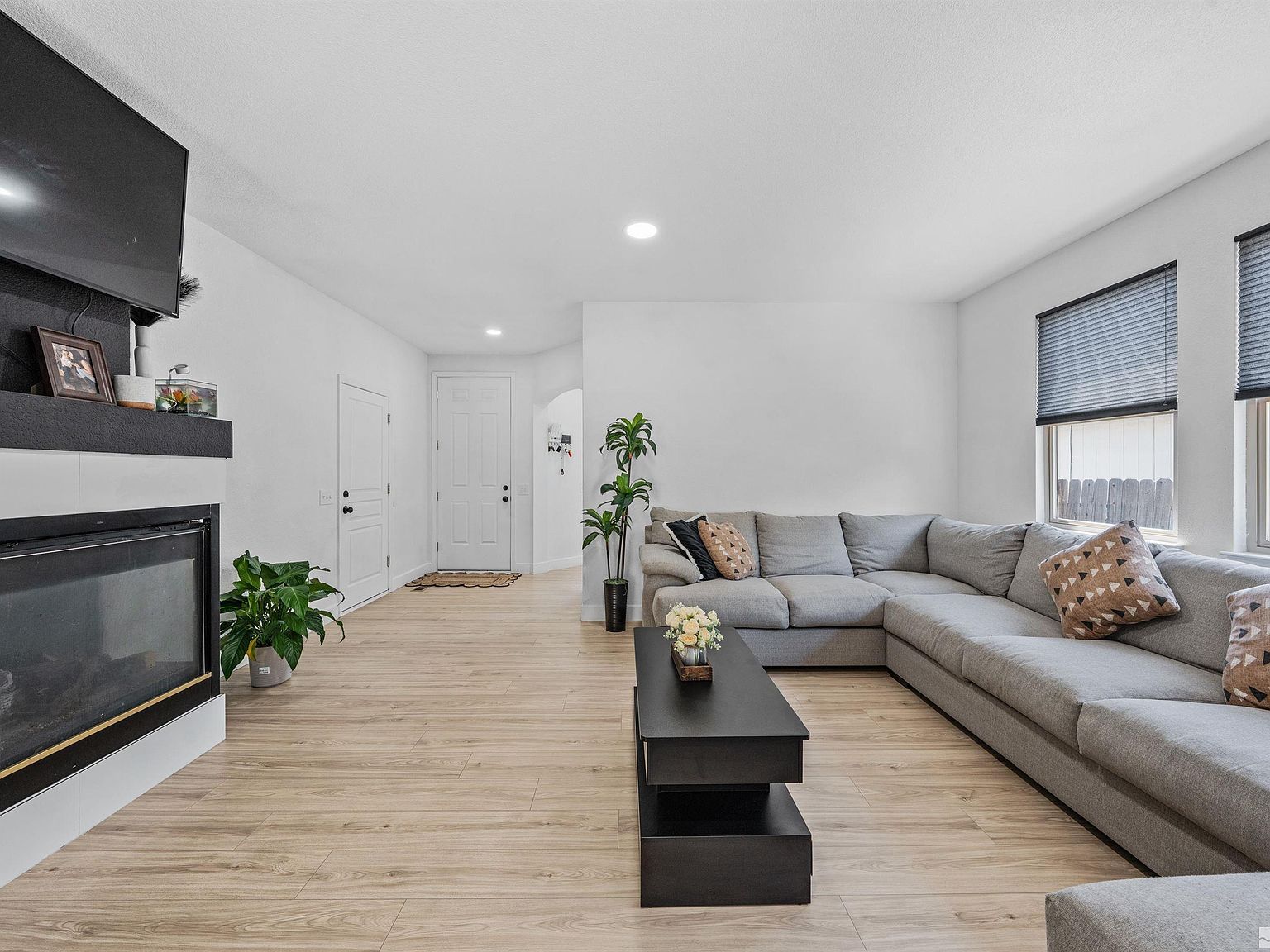 187 Dayton Village Pkwy Dayton, NV 89403 - Thumbnail 4