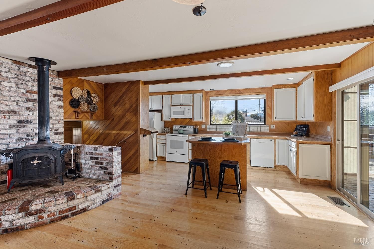 329 Jones St Ukiah, CA 95482 - Thumbnail 4