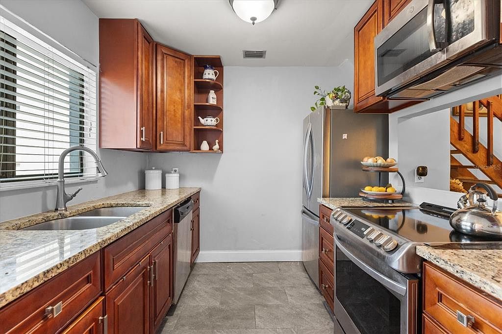 4717 Chevy Pl #137 Orlando, FL 32811 - Thumbnail 4