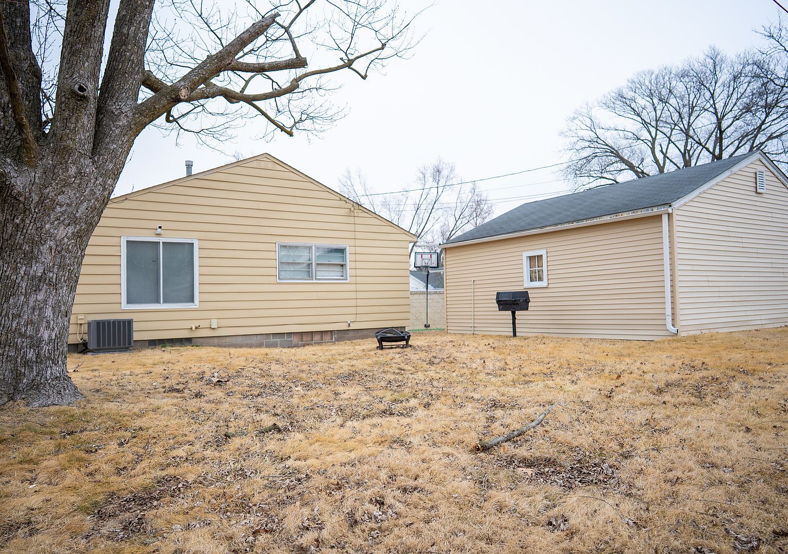 2550 26th St Rock Island, IL 61201 - Thumbnail 4