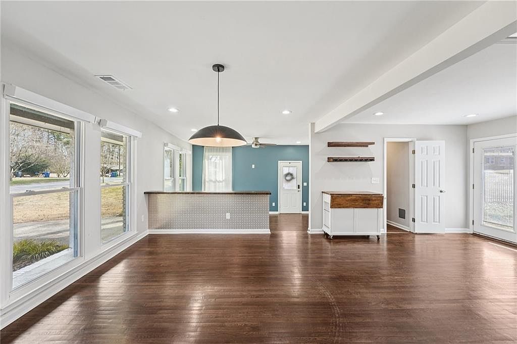 732 Earl St SE Marietta, GA 30067 - Thumbnail 4