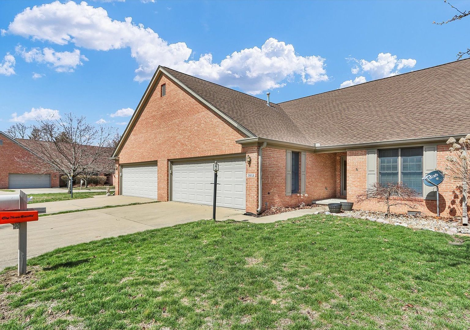 1613 Broadmoor Dr #0 Champaign, IL 61821 - Thumbnail 4