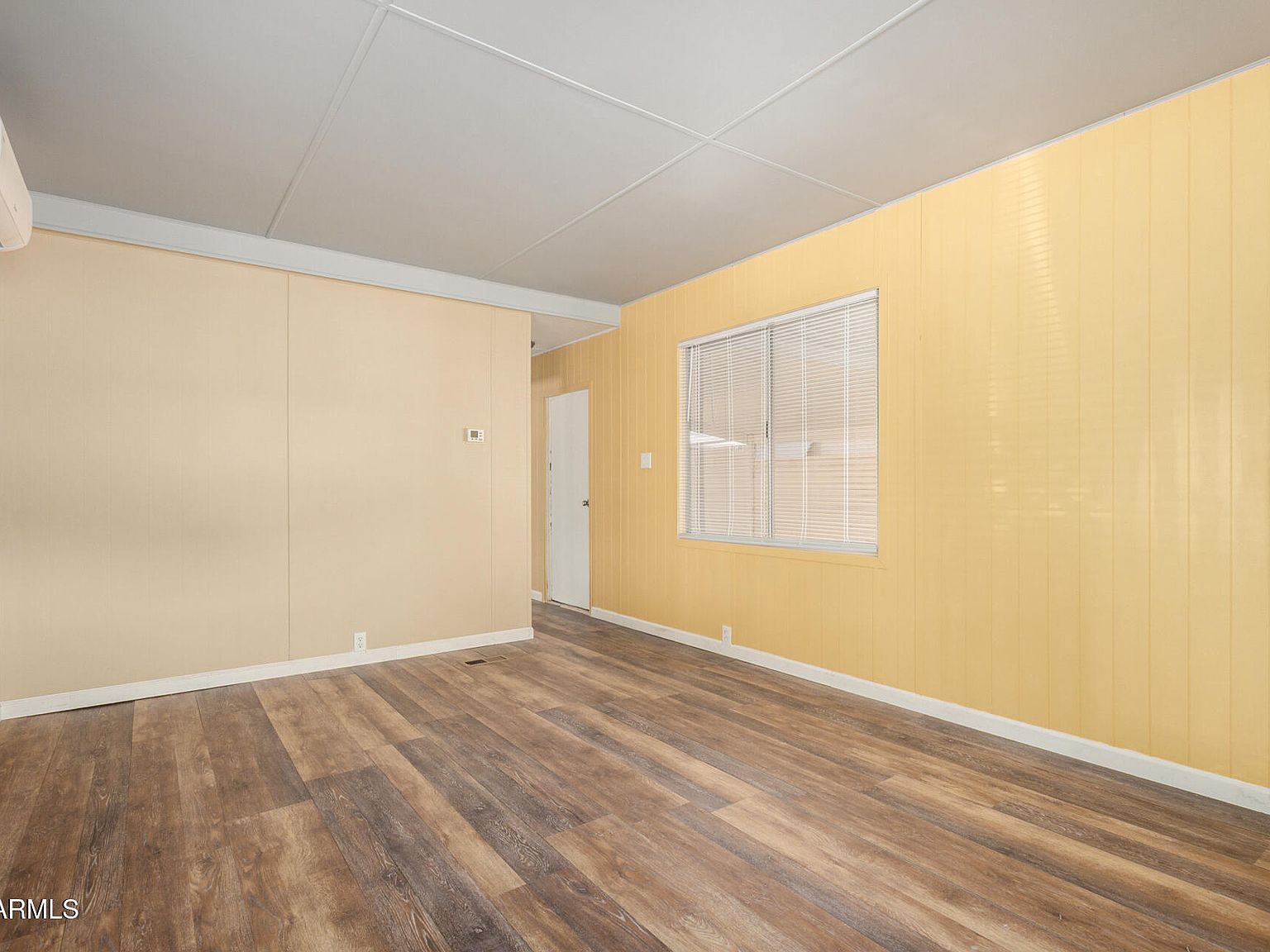 10401 N Cave Creek Rd LOT 37 Phoenix, AZ 85020 - Thumbnail 4