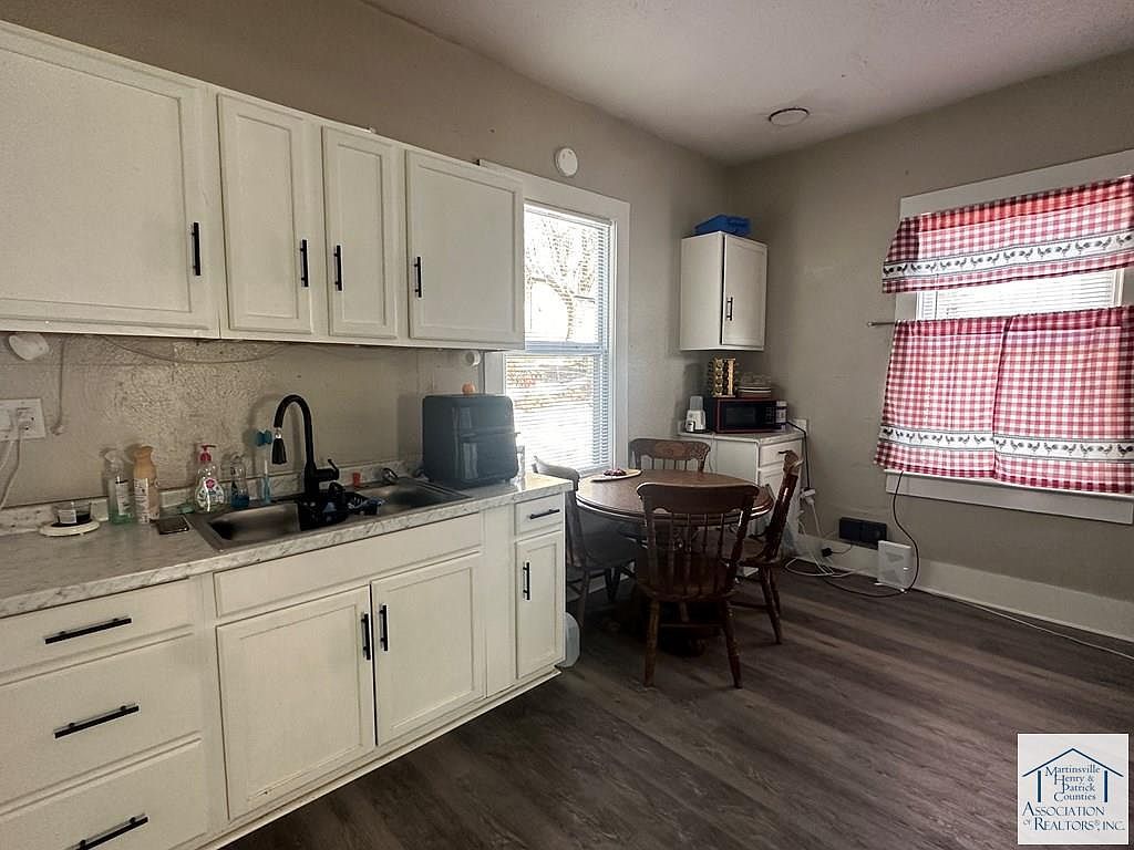 536 Franklin St Martinsville, VA 24112 - Thumbnail 4