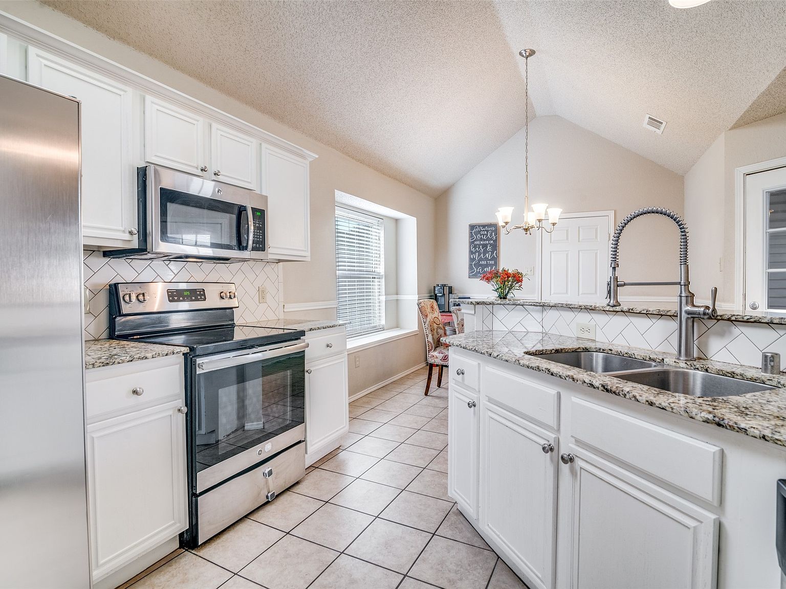 4201 Crystal Ln Garland, TX 75043 - Thumbnail 4