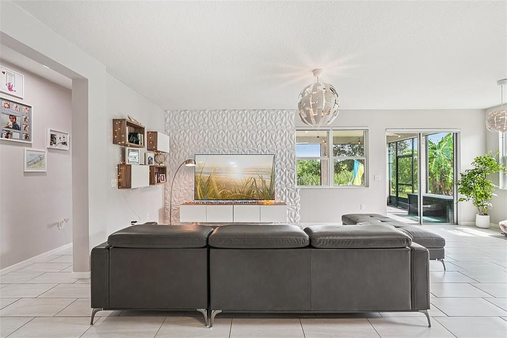 4569 Baler Trails Dr Saint Cloud, FL 34772 - Thumbnail 4