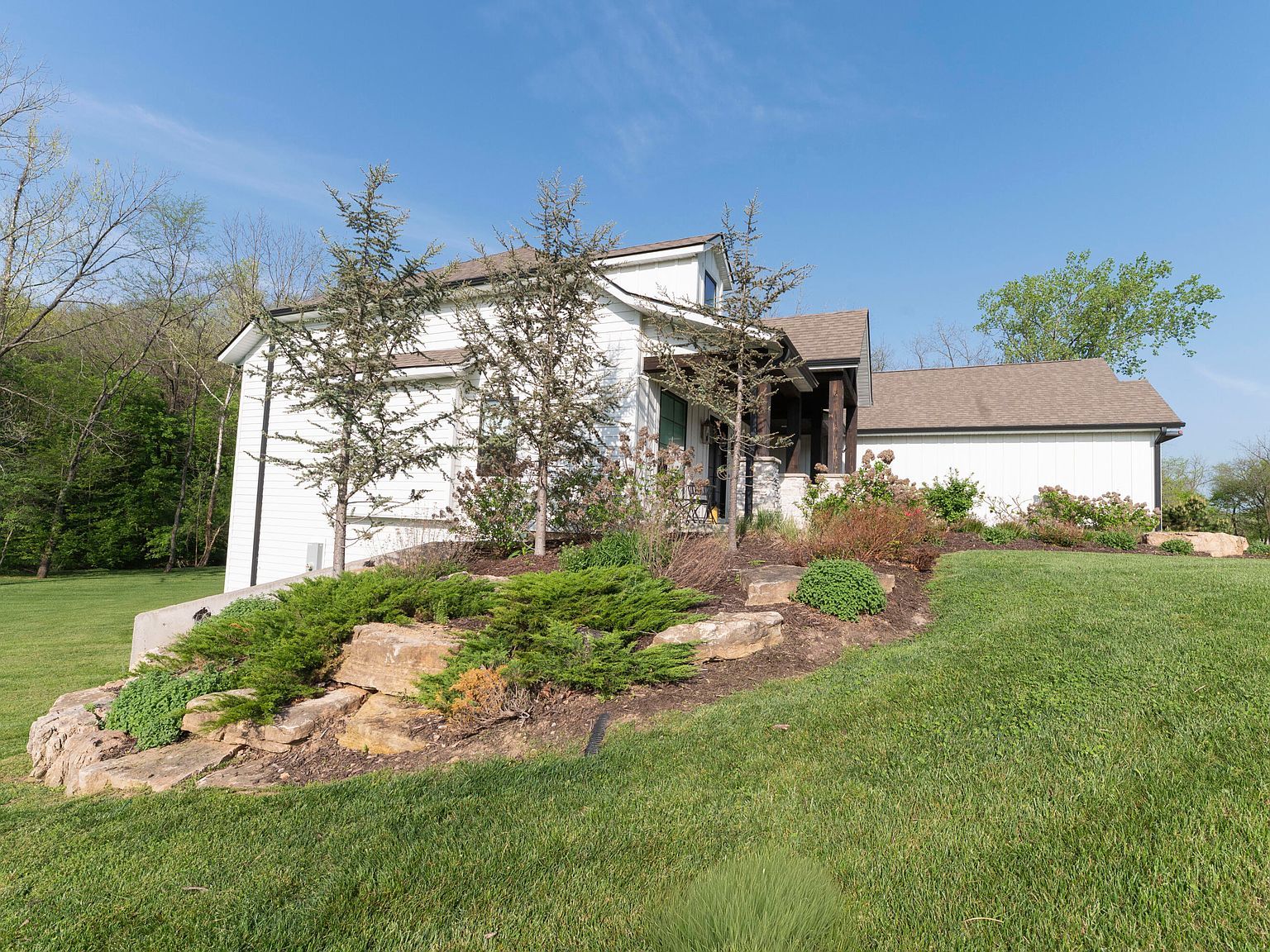 1570 W Woodie Proctor Rd Columbia, MO 65203 - Thumbnail 4