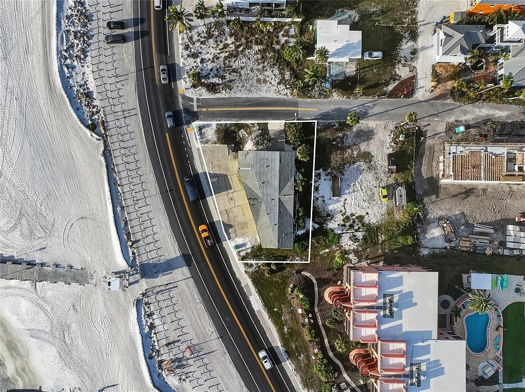 1303 Gulf Dr S #2 Bradenton Beach, FL 34217 - Thumbnail 4