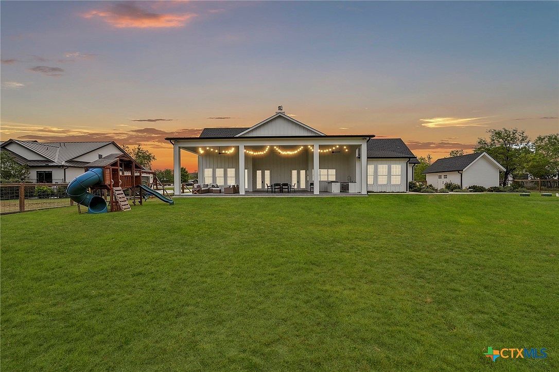 807 Wade Rd New Braunfels, TX 78132 - Thumbnail 4