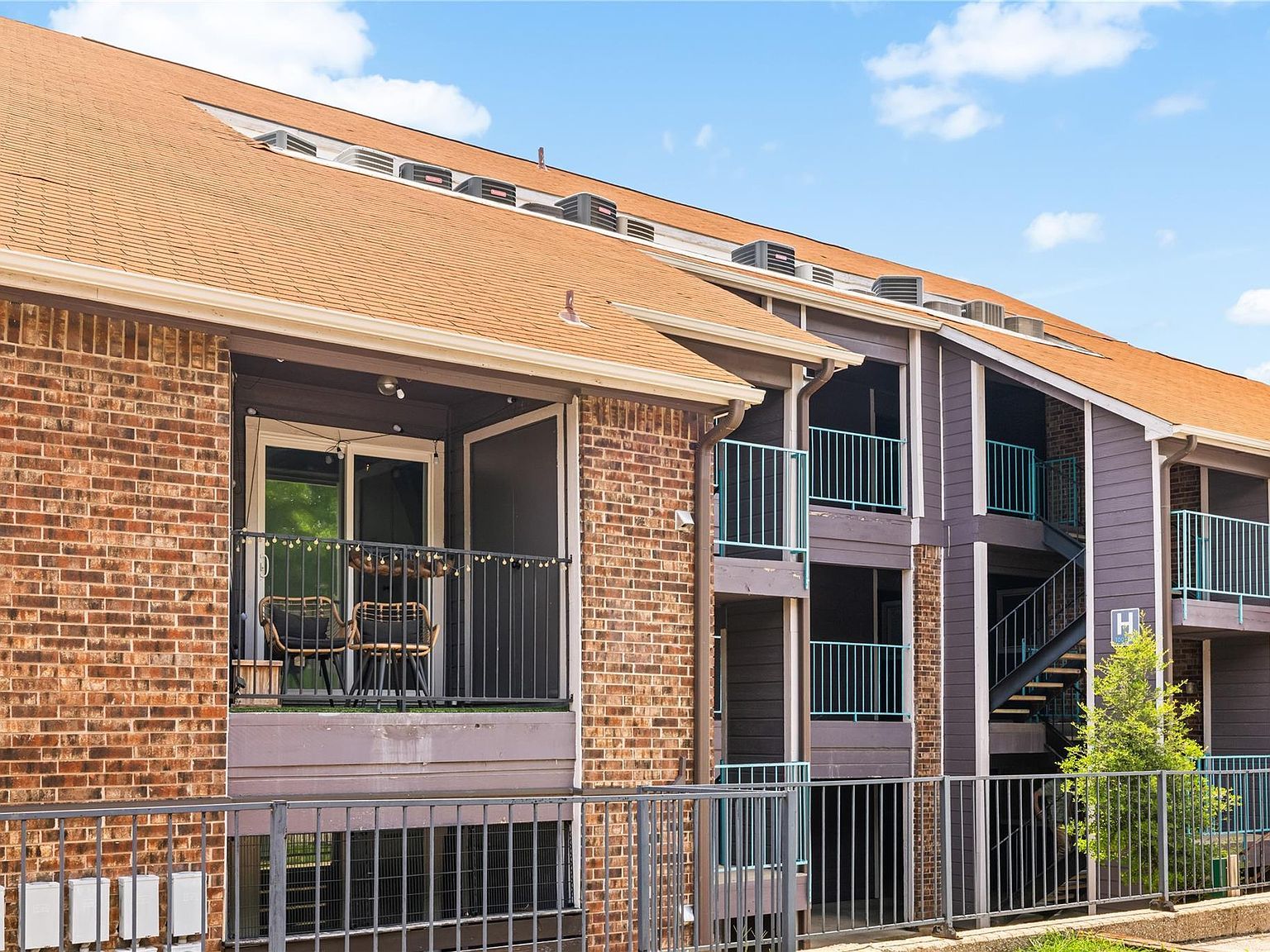 1840 Burton Dr APT 110 Austin, TX 78741 - Thumbnail 4