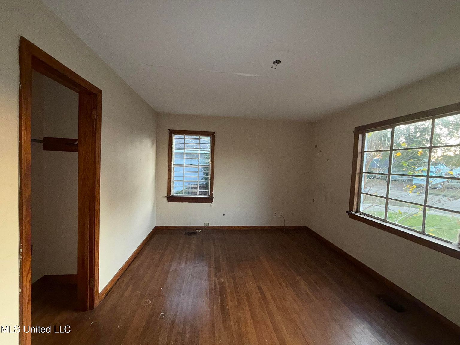 1004 Voorhees Ave Jackson, MS 39209 - Thumbnail 4