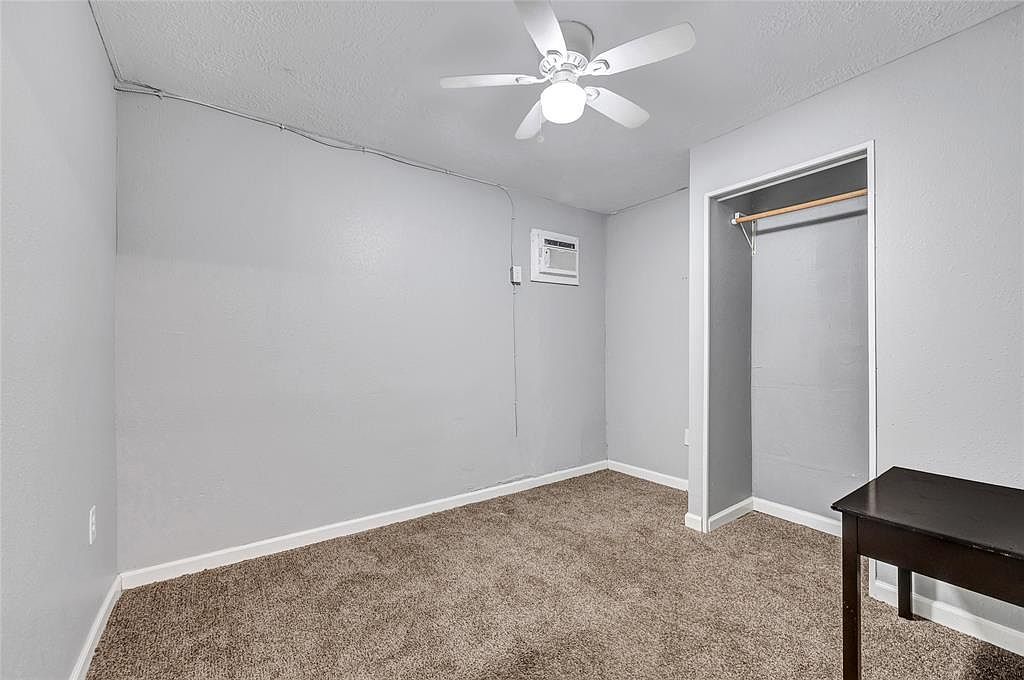 311 Grand Ave Bacliff, TX 77518 - Thumbnail 4