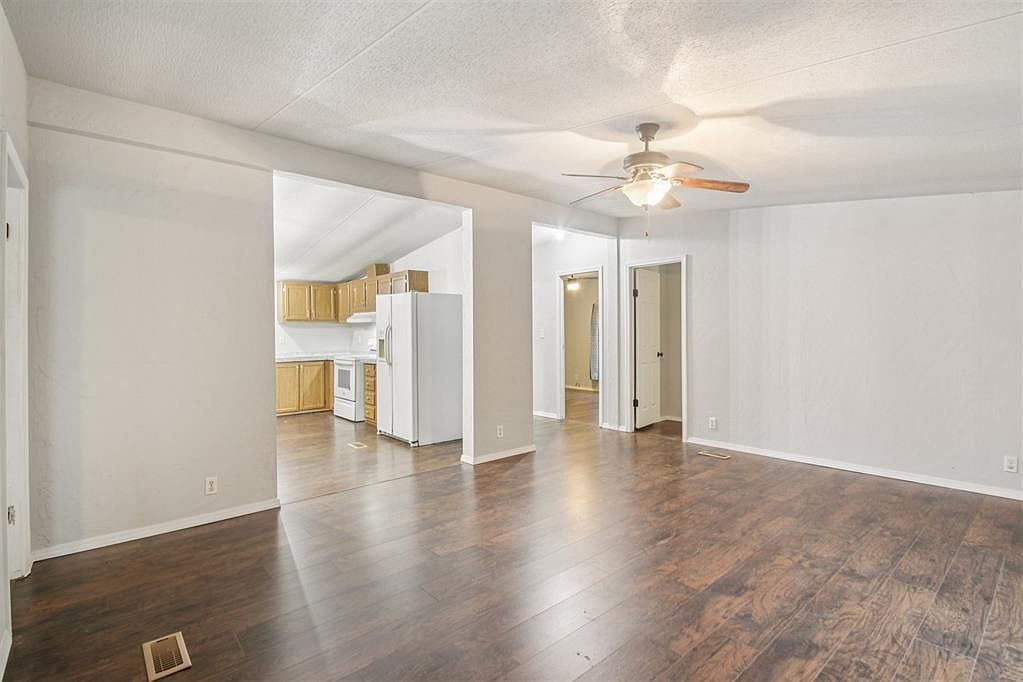 12900 Raymond King Dr Moore, OK 73165 - Thumbnail 4