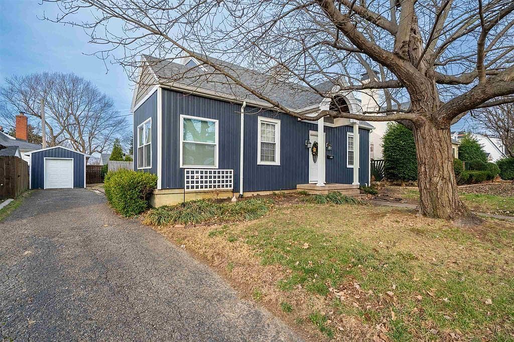 2212 Locust St Owensboro, KY 42301 - Thumbnail 4