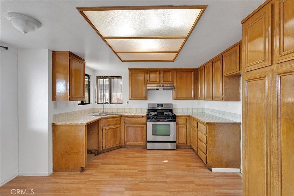 12228 Cobblestone Dr Victorville, CA 92392 - Thumbnail 4