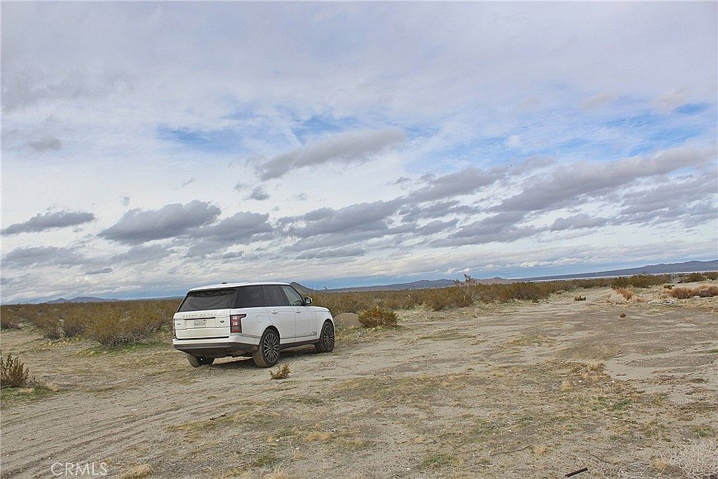 11 Holly St Phelan, CA 92371 - Thumbnail 4