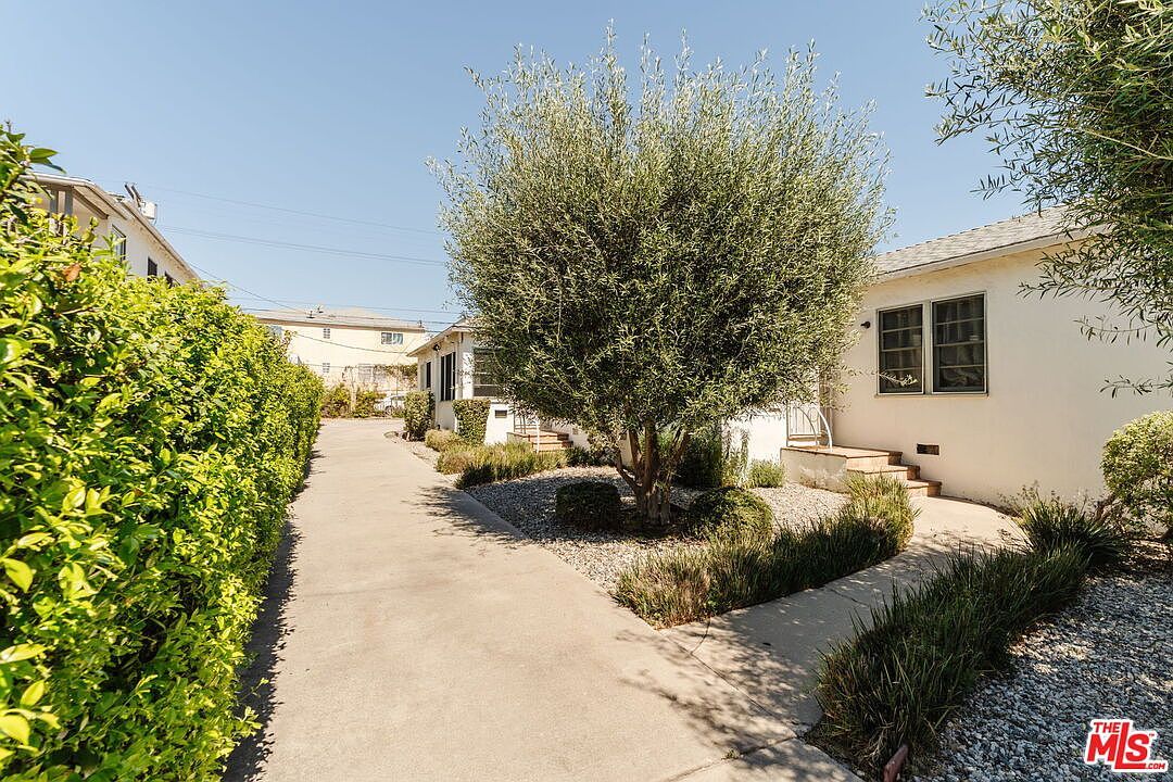 5073 W 21st St Los Angeles, CA 90016 - Thumbnail 4